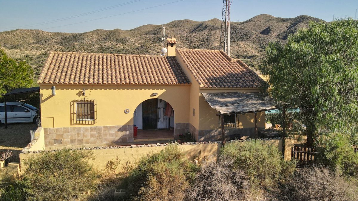 Villa con piscina , Arboleas