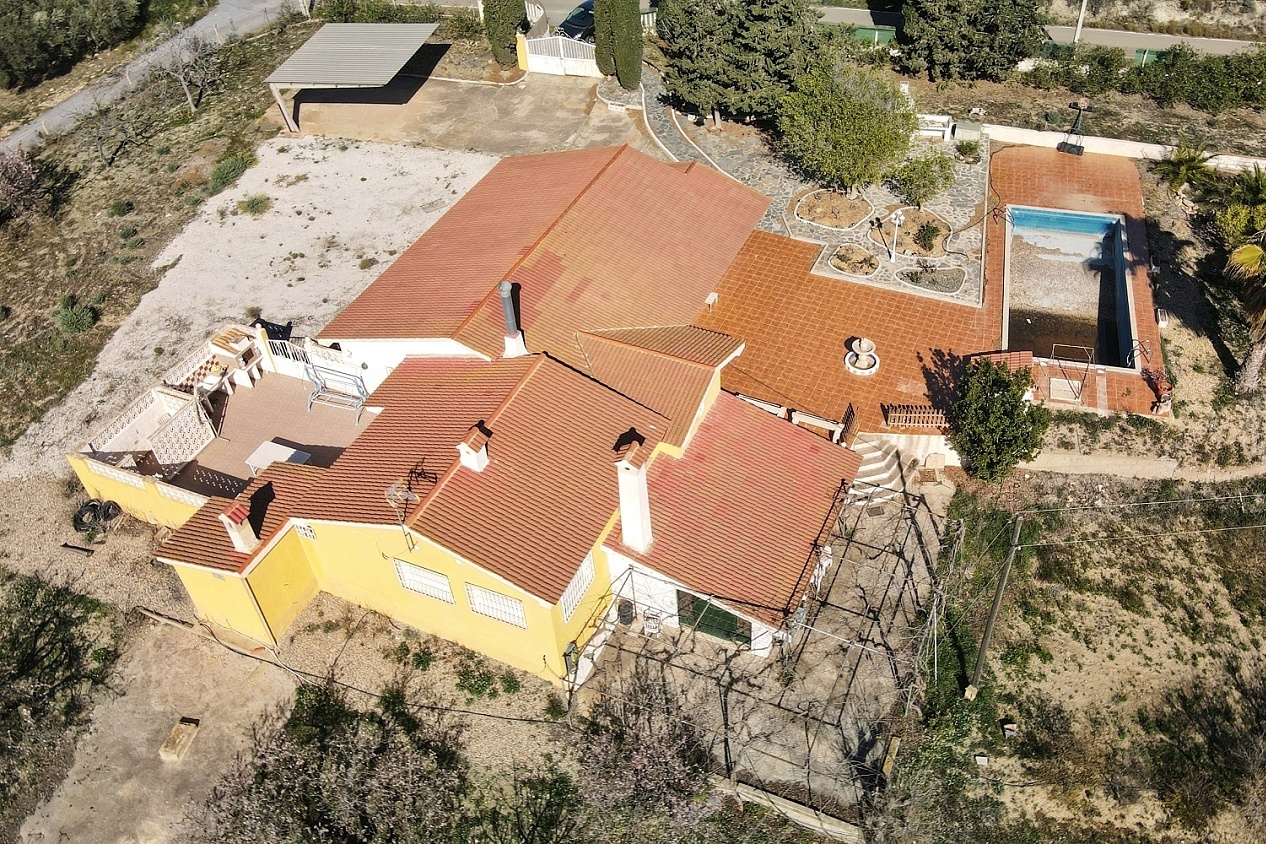 Espacioso Chalet con piscina privada, Lubrin