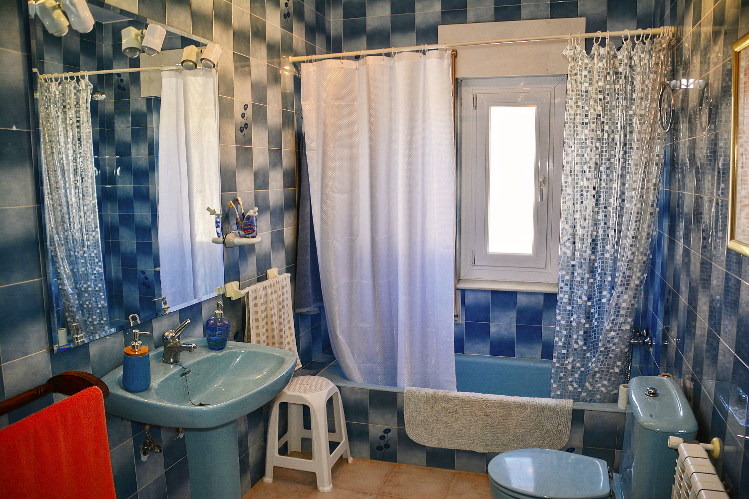 Espacioso Chalet con piscina privada, Lubrin