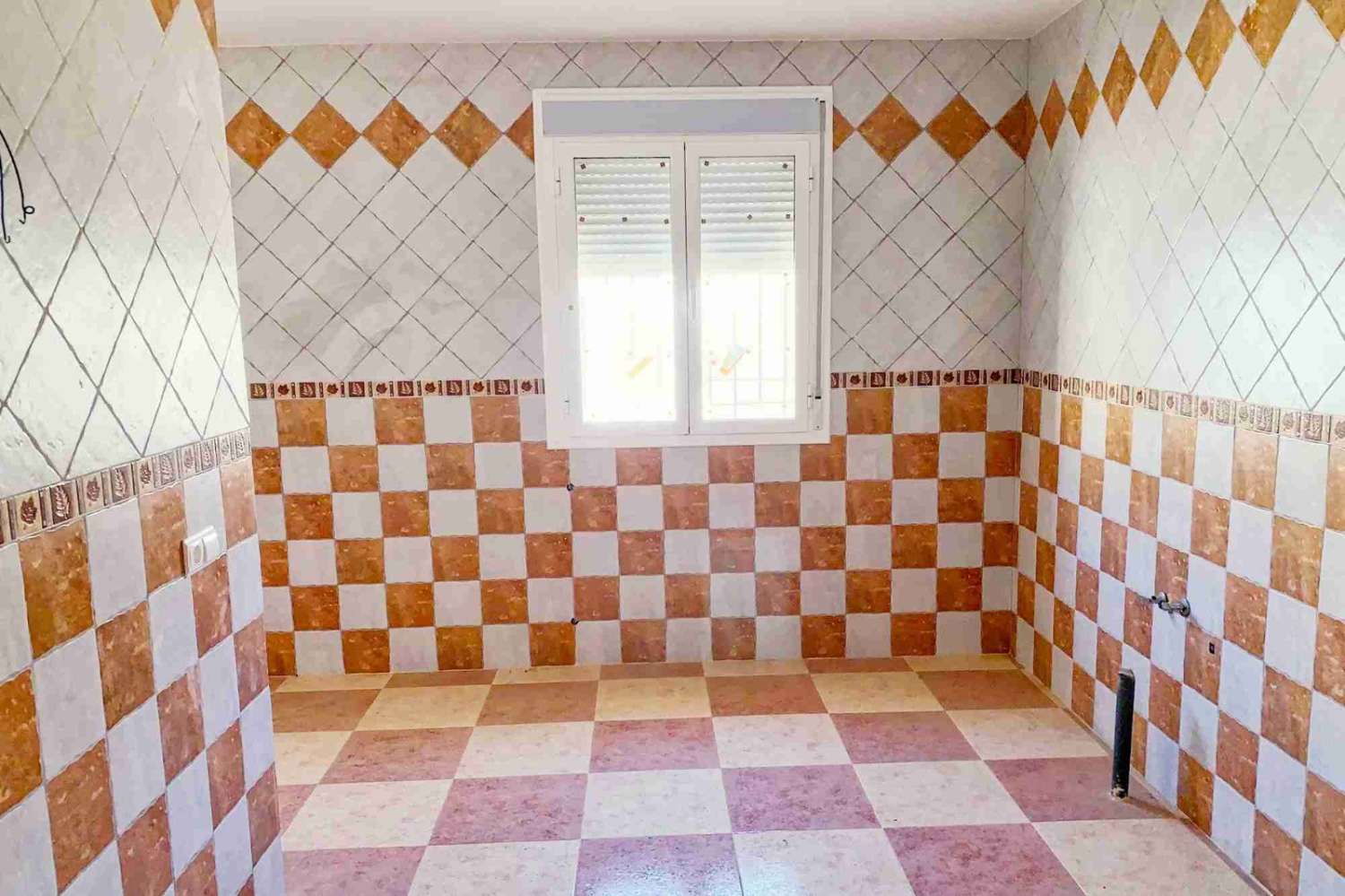 Villa 4 dormitorios, Oria, Almería