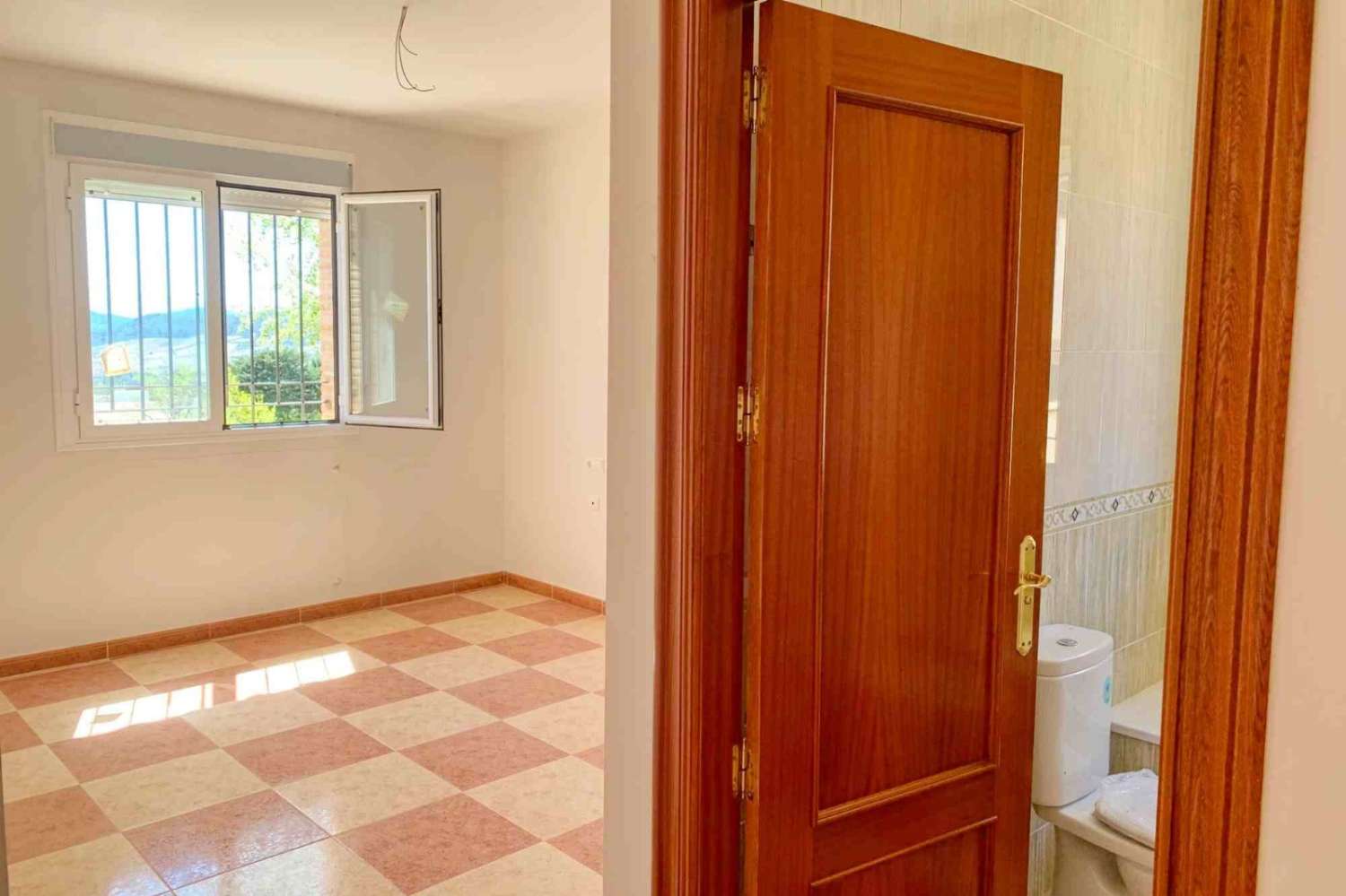 Villa 4 dormitorios, Oria, Almería