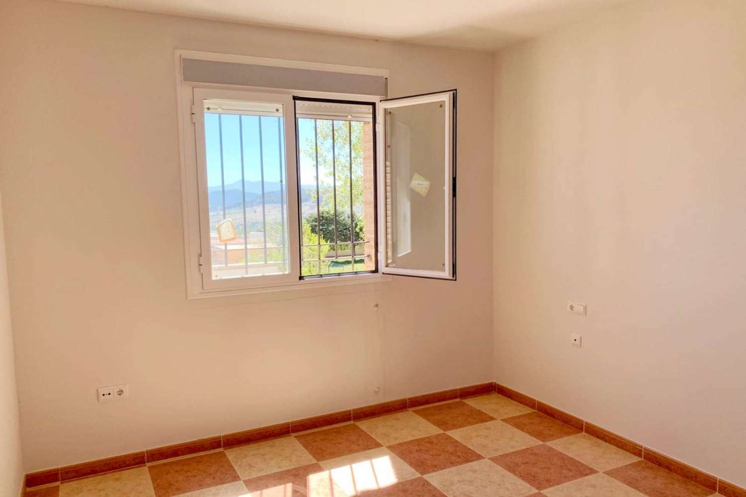 Villa 4 dormitorios, Oria, Almería