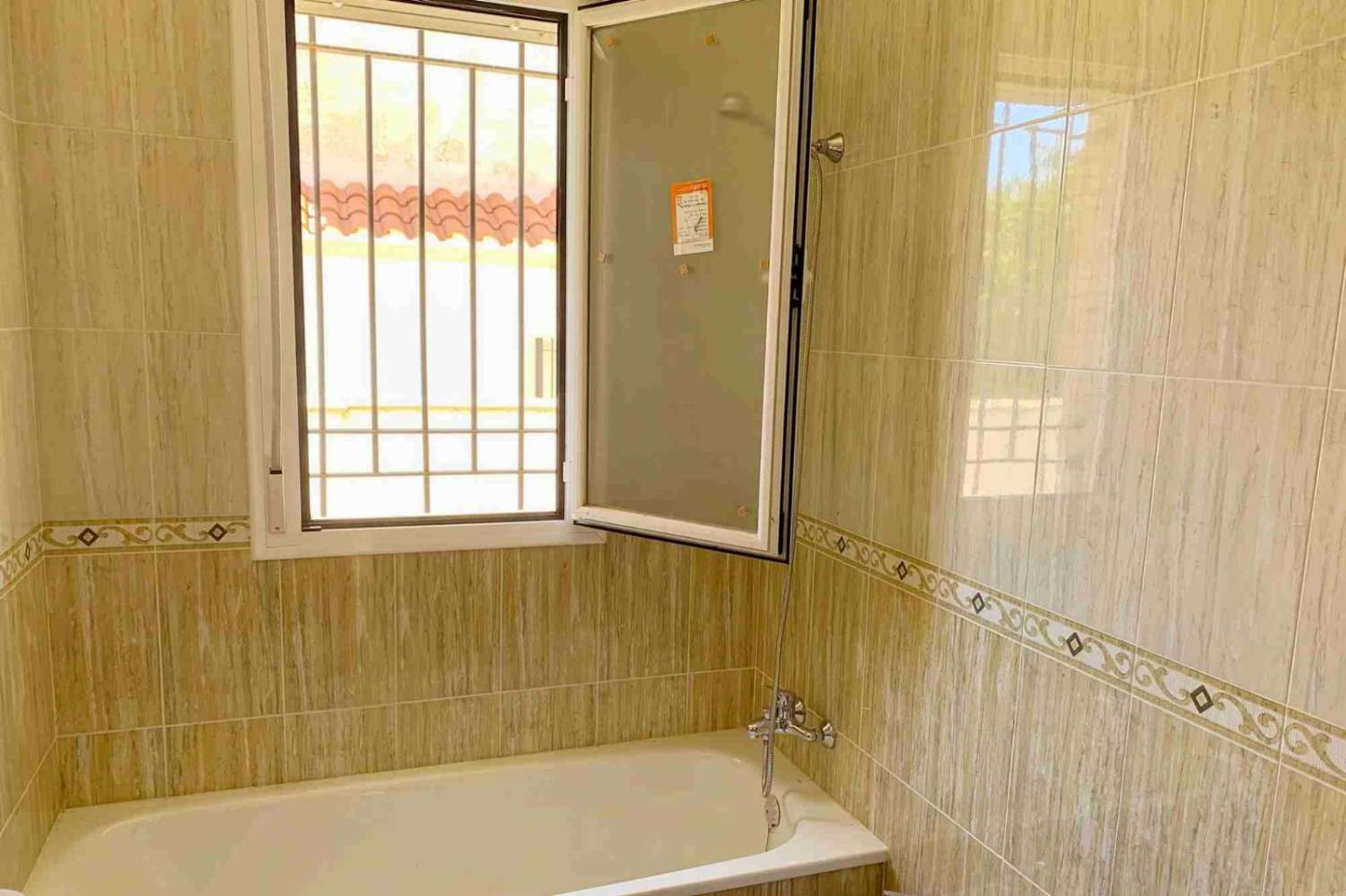 Villa 4 dormitorios, Oria, Almería